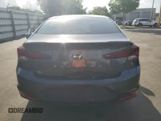 2020 Hyundai Elantra SE z VIN 5NPD74LF6LH576168, wystawiony jako Copart lot #58530095 z przebiegiem 59 649 mil mil oraz Szkody całkowita. Historia ofert i sprzedaży dostępna na DreamBid. Obrazek 6.