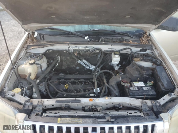 2010 Mercury Mariner with VIN 4M2CN8B70AKJ00932, listed as a Copart auction lot 74759264 with 184,982 mi miles and Clean Title. Bid and sale history available at carsss.com. Image 12.