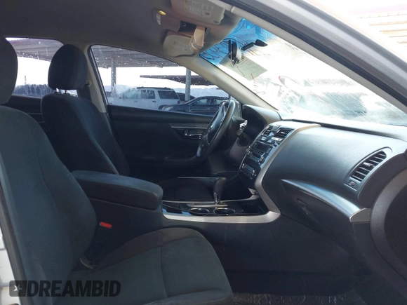 2014 Nissan Altima SV with VIN 1N4AL3AP1EC171442, listed as a IAAI auction lot 41923400 with 164,414 mi miles and . Bid and sale history available at carsss.com. Image 5.