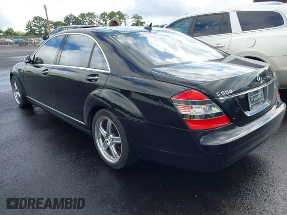 2007 Mercedes-Benz S 550 z VIN WDDNG71X47A094691, wystawiony jako IAAI lot #42251493 z przebiegiem 170 831 mil mil oraz . Historia ofert i sprzedaży dostępna na DreamBid. Obrazek 3.