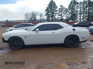 2021 Dodge Challenger GT z VIN 2C3CDZJG5MH674314, wystawiony jako IAAI lot #41593329 z przebiegiem 32 161 mil mil oraz . Historia ofert i sprzedaży dostępna na DreamBid. Obrazek 15.
