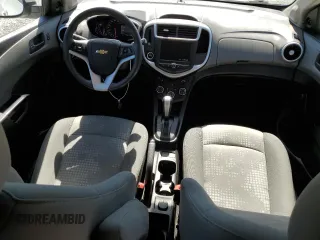 2020 Chevrolet Sonic LT z VIN 1G1JG6SB1L4123278, wystawiony jako Copart lot #52739725 z przebiegiem 58 567 mil mil oraz Szkody całkowita. Historia ofert i sprzedaży dostępna na DreamBid. Obrazek 8.