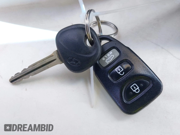 2016 Hyundai Elantra SE with VIN 5NPDH4AE7GH709372, listed as a IAAI auction lot 42515323 with 165,890 mi miles and . Bid and sale history available at DreamBid. Image 11.