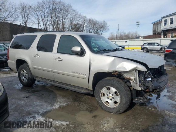 2008 Chevrolet Suburban LT w/2LT with VIN 3GNFK16368G292733, listed as a Copart auction lot 46020845 with 272,621 mi miles and Clean Title. Bid and sale history available at carsss.com. Image 4.