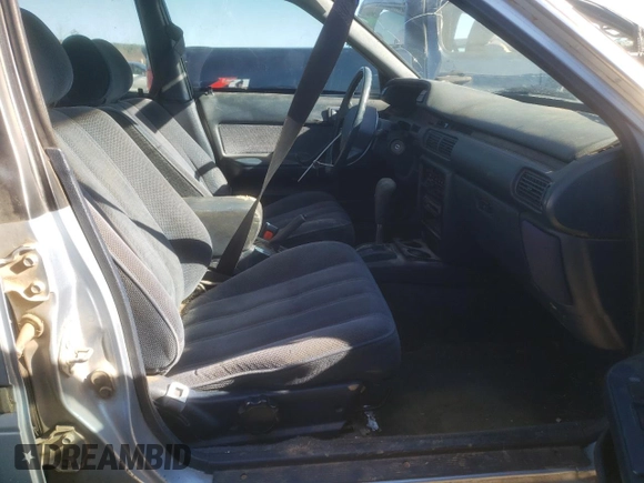 1991 Toyota Camry DLX z VIN 4T1SV21E2MU451022, wystawiony jako Copart lot #45333385 z przebiegiem 229 058 mil mil oraz Szkoda całkowita • Salvage title. Historia ofert i sprzedaży dostępna na DreamBid. Obrazek 7.
