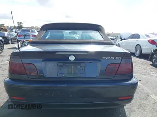 2006 BMW 3 Series 325Ci with VIN WBABW33406PX87925, listed as a IAAI auction lot 41524395 with 176,123 mi miles. Bid and sale history available at carsss.com. Image 16.