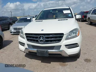 2013 Mercedes-Benz M 350 with VIN 4JGDA5HB9DA220024, listed as a IAAI auction lot 42531042 with 132,702 mi miles and . Bid and sale history available at DreamBid. Image 12.