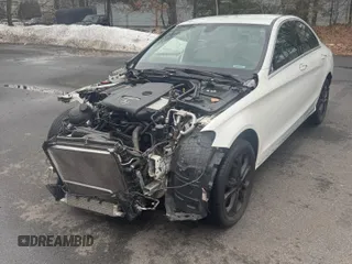 2015 Mercedes-Benz C 300 Luxury с VIN 55SWF4KB0FU063185, выставлен на аукционе Copart как лот 67022065 с пробегом Не указан миль и Чистый • Clean title. История ставок и продаж доступна на DreamBid. Изображение 2.
