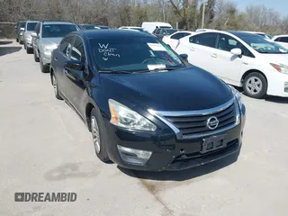 2014 Nissan Altima 2.5 S with VIN 1N4AL3AP0EC173649, listed as a IAAI auction lot 41819164 with 217,238 mi miles. Bid and sale history available at carsss.com. Image 1.