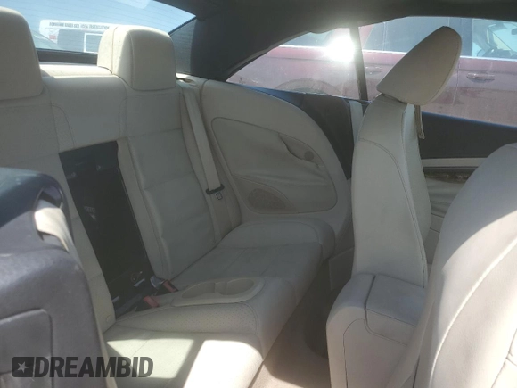 2011 Volkswagen Eos Komfort with VIN WVWBW7AH7BV002564, listed as a Copart auction lot 48761785 with 100,512 mi miles and Clean Title. Bid and sale history available at DreamBid. Image 10.