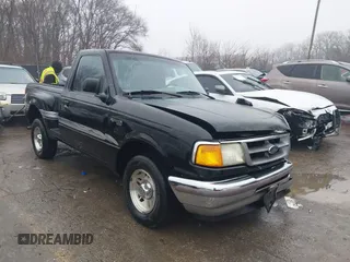 1997 Ford Ranger XLT with VIN 1FTCR10A6VPB40151, listed as a IAAI auction lot 41452862 with 138,631 mi miles. Bid and sale history available at carsss.com. Image 1.