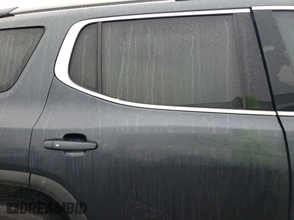 2019 GMC Acadia SLT with VIN 1GKKNULSXKZ130692, listed as a Copart auction lot 82699424 with Not Provided miles and Salvage Title. Bid and sale history available at DreamBid. Image 10.