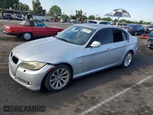 2011 BMW 3 Series 328i xDrive with VIN WBAPK7C56BA819100, listed as a Copart auction lot 66148664 with 121,601 mi miles and Salvage Title. Bid and sale history available at carsss.com. Image 1.