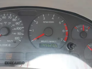2003 Ford Mustang Standard z VIN 1FAFP40463F341216, wystawiony jako IAAI lot #42601357 z przebiegiem 145 520 mil mil oraz . Historia ofert i sprzedaży dostępna na DreamBid. Obrazek 15.