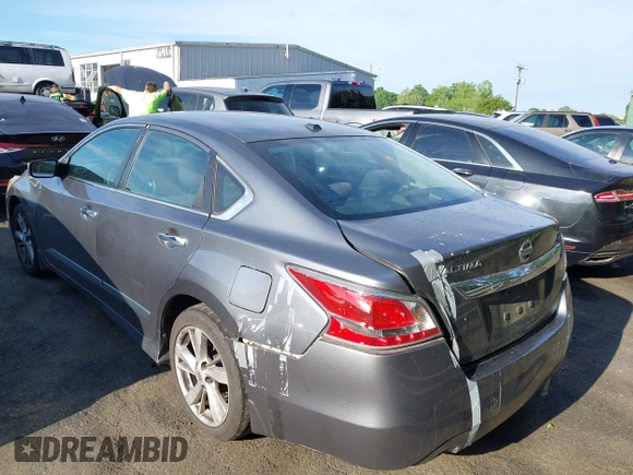 2015 Nissan Altima SV z VIN 1N4AL3AP8FC112860, wystawiony jako IAAI lot #42083386 z przebiegiem 123 672 mil mil oraz . Historia ofert i sprzedaży dostępna na DreamBid. Obrazek 3.