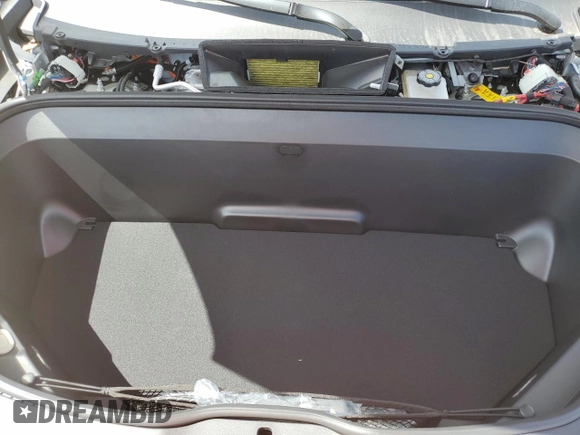 2023 Rivian R1T Adventure z VIN 7FCTGBAA5PN028668, wystawiony jako Copart lot #61126184 z przebiegiem 2337 mil mil oraz Szkody całkowita. Historia ofert i sprzedaży dostępna na DreamBid. Obrazek 11.