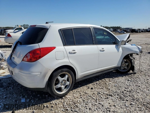 2008 Nissan Versa 1.8 S with VIN 3N1BC13EX8L387722, listed as a Copart auction lot 41983135 with 219,248 mi miles and Salvage Title. Bid and sale history available at carsss.com. Image 3.