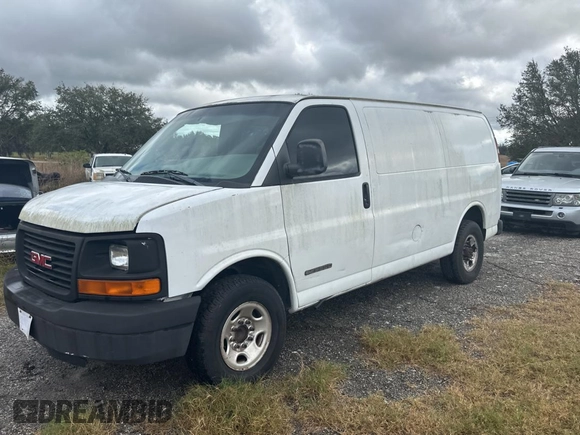 2003 GMC Savana Cargo z VIN 1GTHG35U431113170, wystawiony jako Copart lot #84913304 z przebiegiem 293 807 mil mil oraz Czysty tytuł • Clean title. Historia ofert i sprzedaży dostępna na DreamBid. Obrazek 2.
