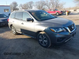 2020 Nissan Pathfinder SL z VIN 5N1DR2CM4LC613075, wystawiony jako IAAI lot #40952894 z przebiegiem 95 703 mil mil oraz . Historia ofert i sprzedaży dostępna na DreamBid. Obrazek 1.