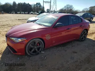 2018 Alfa Romeo Giulia Ti Sport with VIN ZARFAEEN0J7570832, listed as a Copart auction lot 44102835 with 107,277 mi miles and Salvage Title. Bid and sale history available at carsss.com. Image 1.
