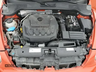 2018 Volkswagen Beetle S with VIN 3VWFD7AT5JM709146, listed as a Copart auction lot 44006375 with 28,297 mi miles and Salvage Title. Bid and sale history available at carsss.com. Image 11.
