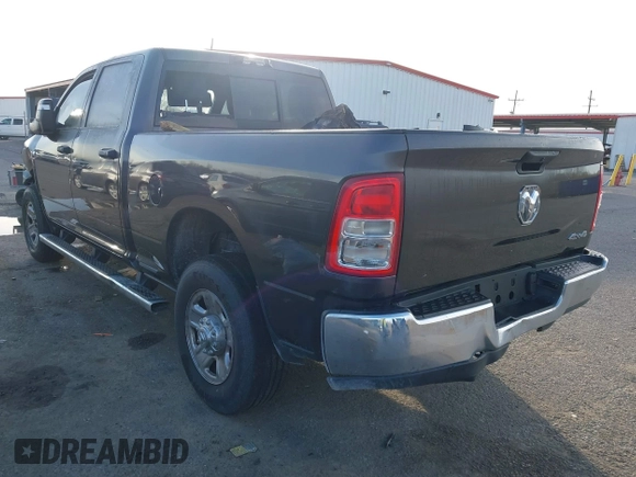 2024 Ram 2500 Tradesman z VIN 3C6UR5CL9RG245485, wystawiony jako IAAI lot #41724661 z przebiegiem 29 445 mil mil oraz . Historia ofert i sprzedaży dostępna na DreamBid. Obrazek 3.