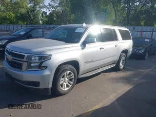2016 Chevrolet Suburban LT z VIN 1GNSKHKC5GR281539, wystawiony jako IAAI lot #42500552 z przebiegiem 244 064 mil mil oraz . Historia ofert i sprzedaży dostępna na DreamBid. Obrazek 2.