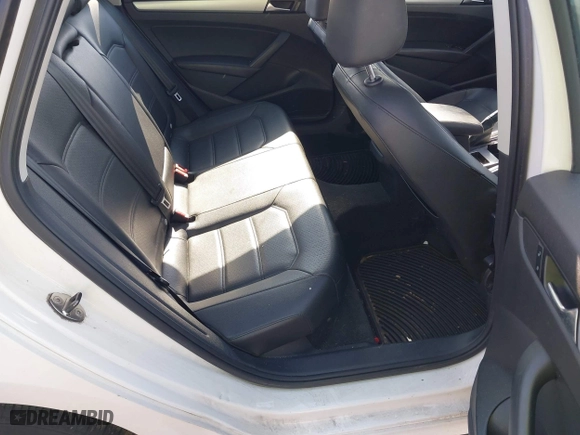 2012 Volkswagen Passat SE with VIN 1VWBP7A38CC020227, listed as a IAAI auction lot 41644536 with 227,205 mi miles. Bid and sale history available at carsss.com. Image 8.