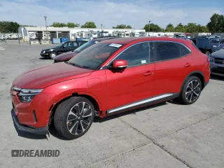 2023 VinFast VF 8 Plus z VIN RLLV1AFA5PH003227, wystawiony jako Copart lot #58780524 z przebiegiem 18 mil mil oraz Szkody całkowita. Historia ofert i sprzedaży dostępna na DreamBid. Obrazek 1.