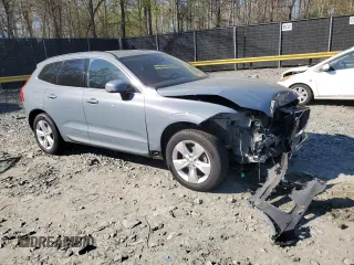2022 Volvo XC60 Momentum z VIN YV4L12RKXN1946406, wystawiony jako Copart lot #52237725 z przebiegiem 49 629 mil mil oraz Szkoda całkowita • Salvage title. Historia ofert i sprzedaży dostępna na DreamBid. Obrazek 4.