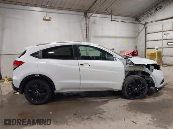 2022 Honda HR-V Sport with VIN 3CZRU6H10NM741811, listed as a IAAI auction lot 41470474 with 27,636 mi miles. Bid and sale history available at carsss.com. Image 13.