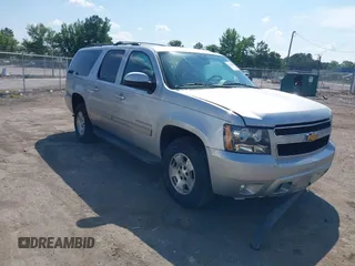 2012 Chevrolet Suburban LT with VIN 1GNSKJE70CR214816, listed as a IAAI auction lot 42709881 with 285,193 mi miles and . Bid and sale history available at DreamBid. Image 1.