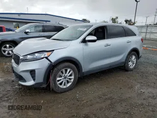 2020 Kia Sorento LX V6 with VIN 5XYPG4A55LG631868, listed as a Copart auction lot 49164495 with 82,897 mi miles and Salvage Title. Bid and sale history available at carsss.com. Image 1.