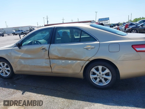 2011 Toyota Camry LE with VIN 4T1BF3EK5BU628968, listed as a IAAI auction lot 41988498 with 176,141 mi miles. Bid and sale history available at carsss.com. Image 14.