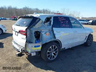 2021 BMW X5 xDrive40i with VIN 5UXCR6C03M9F54928, listed as a IAAI auction lot 41649339 with 45,244 mi miles. Bid and sale history available at carsss.com. Image 18.