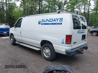 2010 Ford Econoline Cargo Commercial z VIN 1FTNE2EW5ADA39869, wystawiony jako IAAI lot #42501644 z przebiegiem 206 846 mil mil oraz . Historia ofert i sprzedaży dostępna na DreamBid. Obrazek 3.