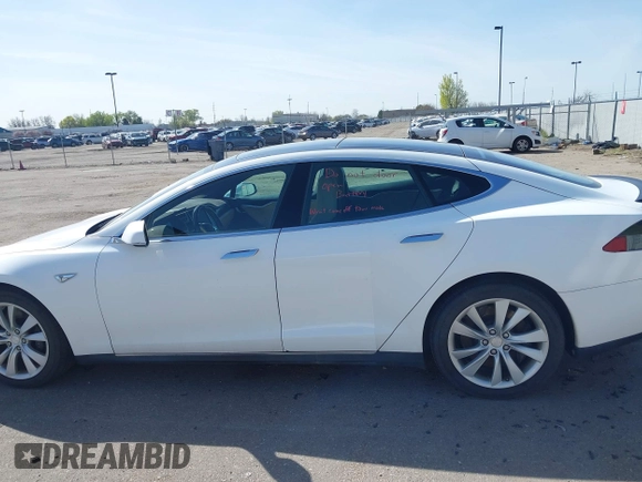 2014 Tesla Model S P85D with VIN 5YJSA1H20EFP63761, listed as a IAAI auction lot 41980472 with 109,164 mi miles and . Bid and sale history available at DreamBid. Image 14.