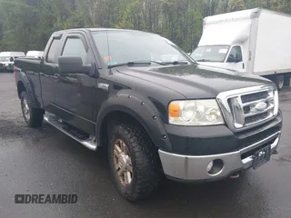 2008 Ford F-150 XLT с VIN 1FTPX14538FA90064, выставлен на аукционе IAAI как лот 42196238 с пробегом 117 539 миль миль и . История ставок и продаж доступна на DreamBid. Изображение 1.
