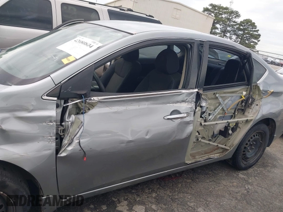 2014 Nissan Sentra SV with VIN 3N1AB7AP1EL689594, listed as a IAAI auction lot 42080804 with 227,304 mi miles and . Bid and sale history available at DreamBid. Image 6.