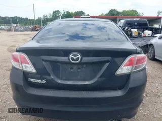 2010 Mazda 6 i Sport with VIN 1YVHZ8BH9A5M12698, listed as a IAAI auction lot 39521538 with 175,114 mi miles. Bid and sale history available at carsss.com. Image 17.