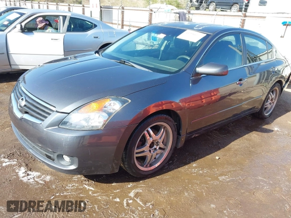 2009 Nissan Altima 2.5 with VIN 1N4AL21E99N541751, listed as a IAAI auction lot 41996070 with 183,596 mi miles. Bid and sale history available at carsss.com. Image 2.