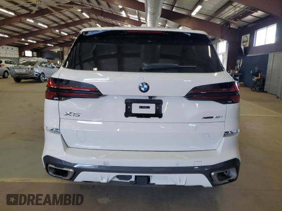 2025 BMW X5 xDrive40i z VIN 5UX23EU01S9X75945, wystawiony jako Copart lot #53264685 z przebiegiem 3 254 mil mil oraz Szkoda całkowita • Salvage title. Historia ofert i sprzedaży dostępna na DreamBid. Obrazek 6.