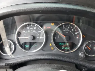 2017 Jeep Wrangler Unlimited Sport with VIN 1C4BJWDG3HL738241, listed as a Copart auction lot 60310865 with 113,526 mi miles and Salvage title. Bid and sale history available at DreamBid. Image 9.
