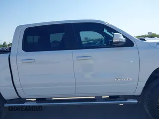 2019 Ram 1500 Big Horn z VIN 1C6RREFT3KN717033, wystawiony jako IAAI lot #41956116 z przebiegiem 37 029 mil mil oraz . Historia ofert i sprzedaży dostępna na DreamBid. Obrazek 13.