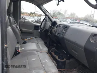 2006 Ford F-150 XL with VIN 1FTRF14W26NB02079, listed as a IAAI auction lot 42023955 with 238,047 mi miles. Bid and sale history available at carsss.com. Image 5.