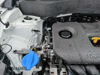 2025 Kia Seltos LX z VIN KNDEPCAA1S7707354, wystawiony jako Copart lot #45688165 z przebiegiem 5 079 mil mil oraz Szkoda całkowita • Salvage title. Historia ofert i sprzedaży dostępna na DreamBid. Obrazek 14.