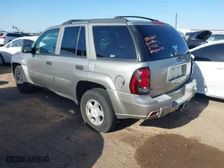 2003 Chevrolet TrailBlazer LS with VIN 1GNDT13SX32271126, listed as a IAAI auction lot 41760397 with 242,715 mi miles. Bid and sale history available at carsss.com. Image 3.