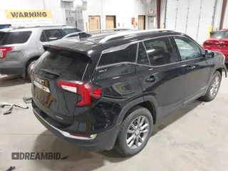2024 GMC Terrain SLT z VIN 3GKALVEGXRL338413, wystawiony jako IAAI lot #42592625 z przebiegiem 31 104 mil mil oraz . Historia ofert i sprzedaży dostępna na DreamBid. Obrazek 4.