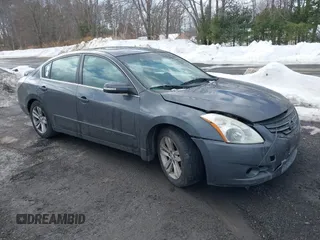 2010 Nissan Altima 3.5 SR with VIN 1N4BL2AP3AN498115, listed as a IAAI auction lot 41635744 with 174,879 mi miles. Bid and sale history available at carsss.com. Image 1.
