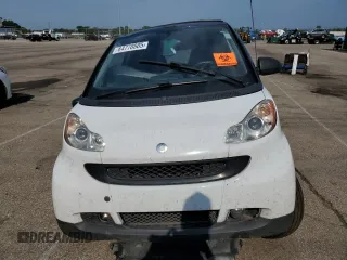 2009 Smart fortwo Passion with VIN WMEEK31XX9K279585, listed as a Copart auction lot 64770805 with Not provided miles and Salvage title. Bid and sale history available at DreamBid. Image 5.